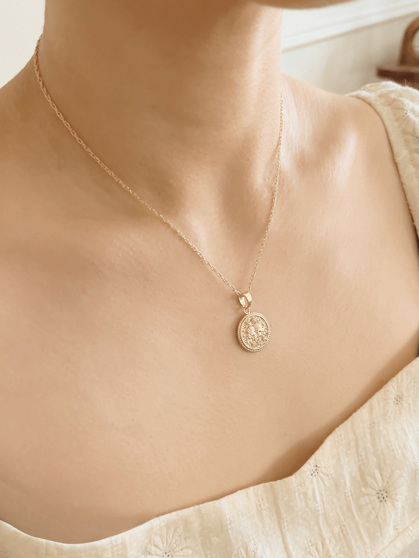 Gemini Zodiac Necklace <br> MAY 21 - JUN 20