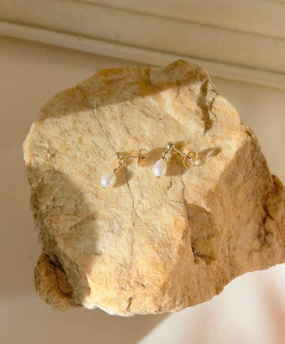 Clare Single Ball Stud