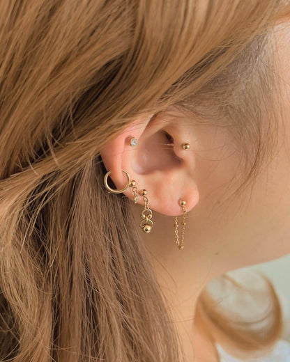 Audrey Chained Single Ball Stud