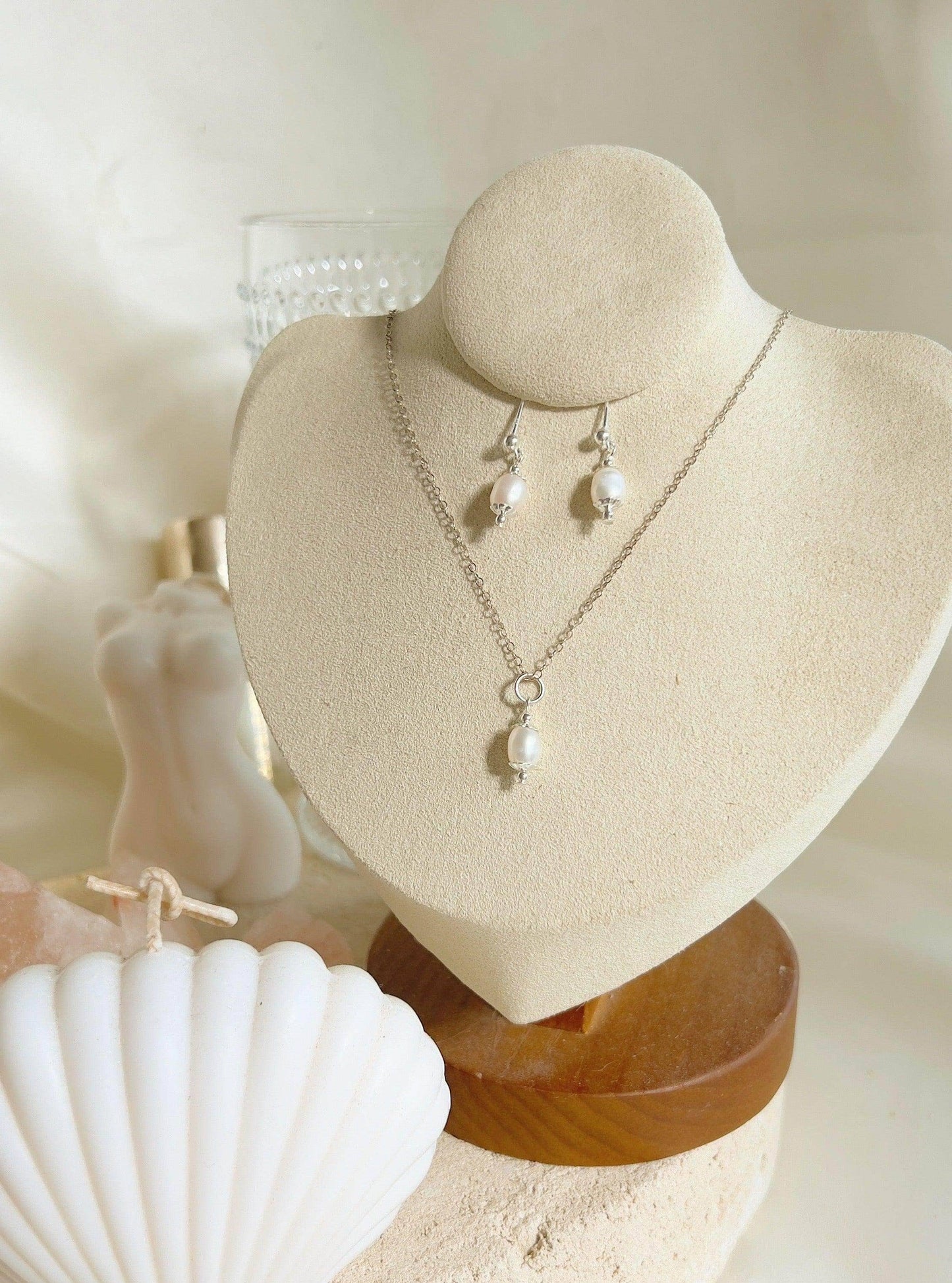 Oriana Pearl Stud Earrings