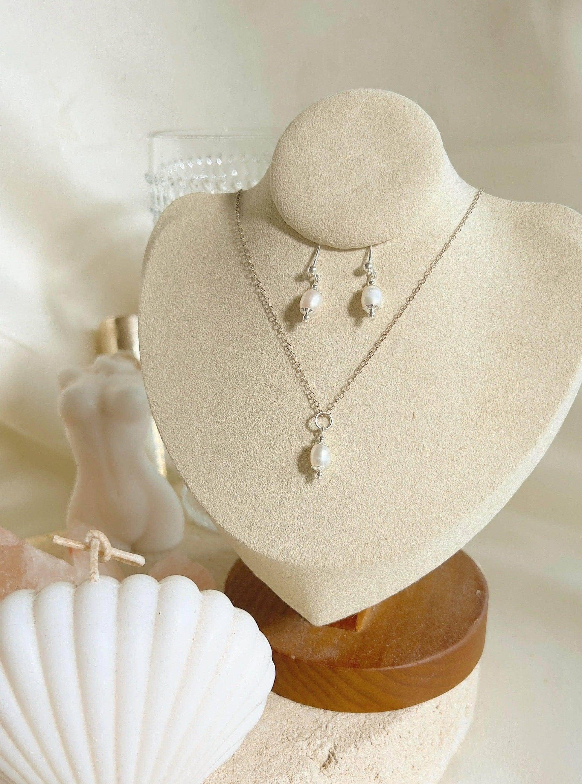 Oriana Pearl Stud Earrings