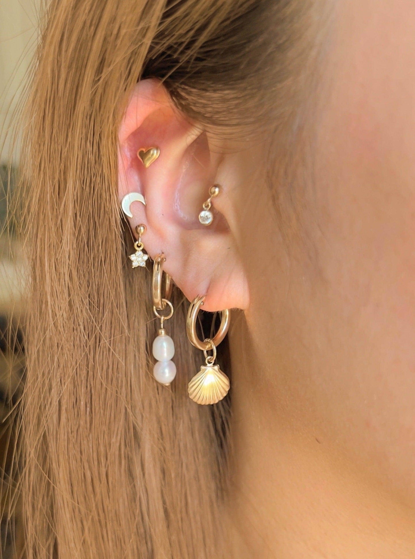 Ariel Clamshell Hoops