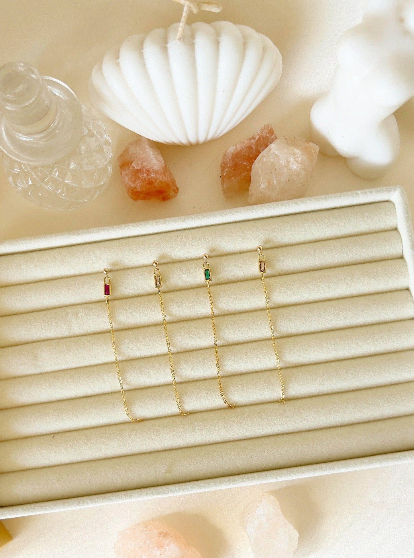 Vittoria Magenta Chain Stud