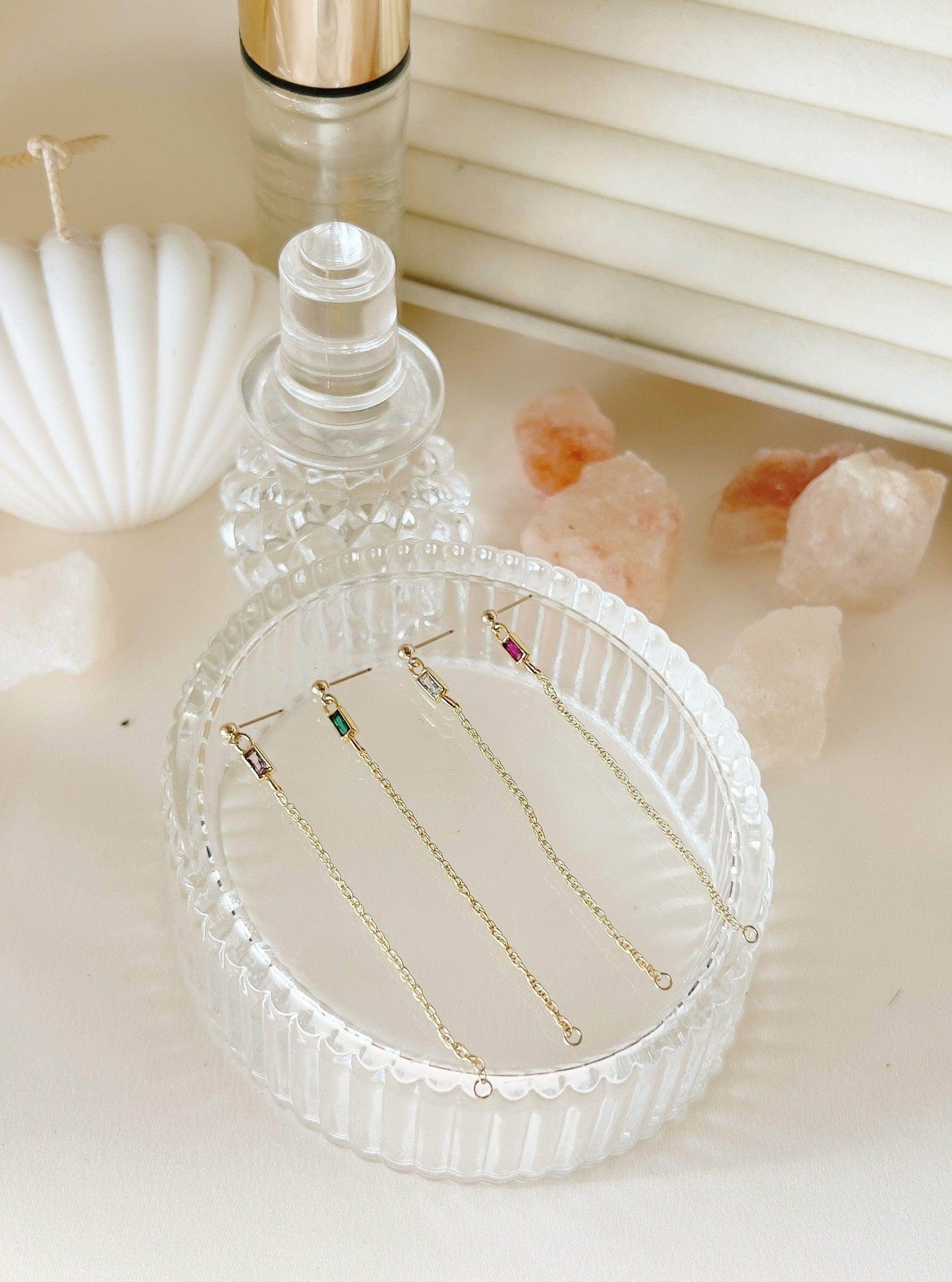 Vittoria Magenta Chain Stud