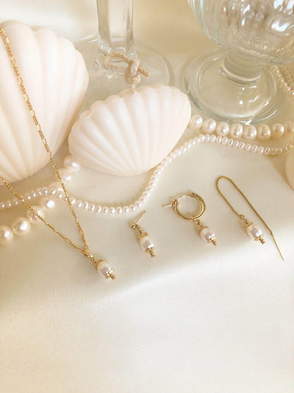 Oriana Pearl Stud Earrings