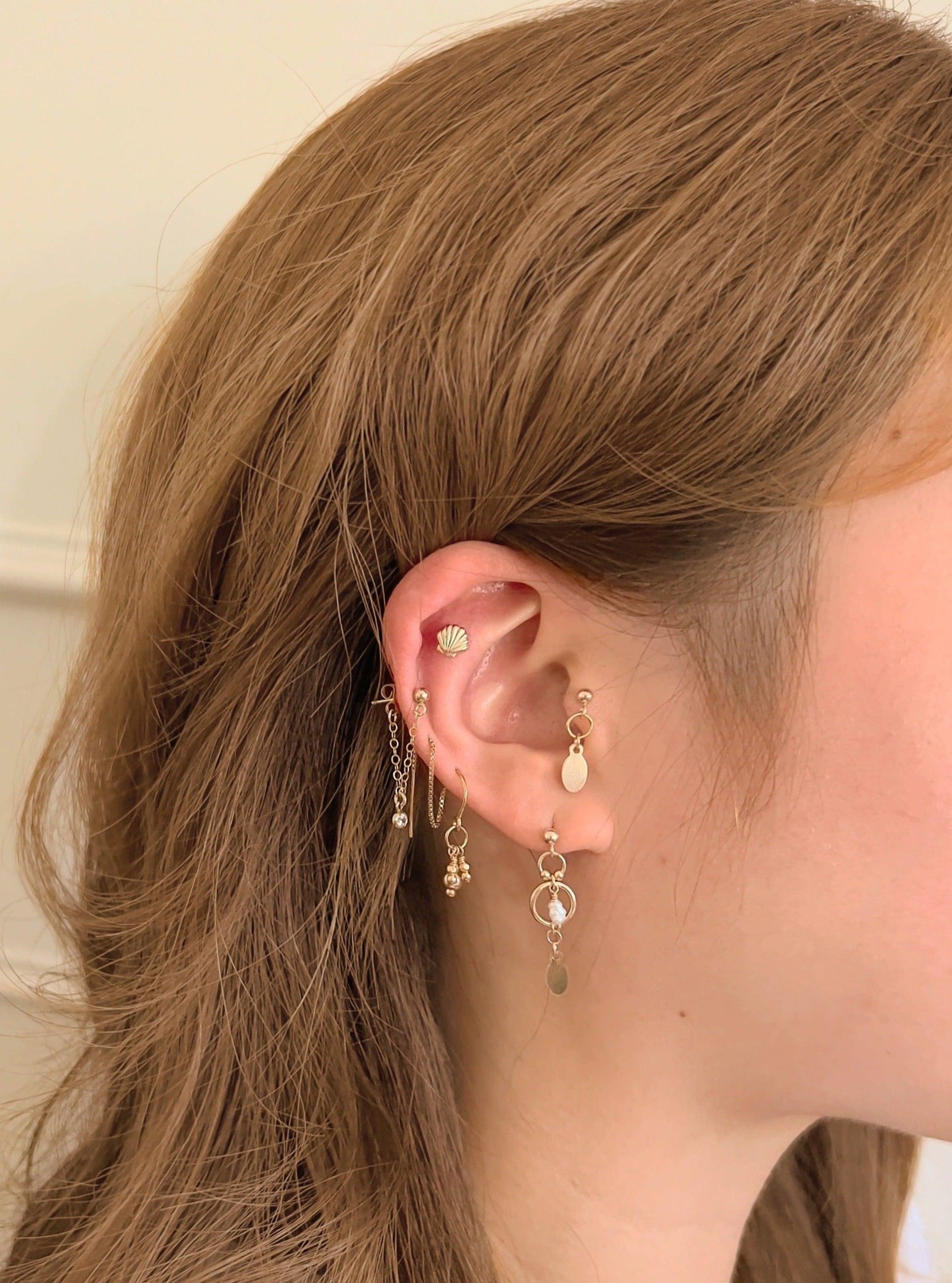 Ariel Clamshell Single Stud