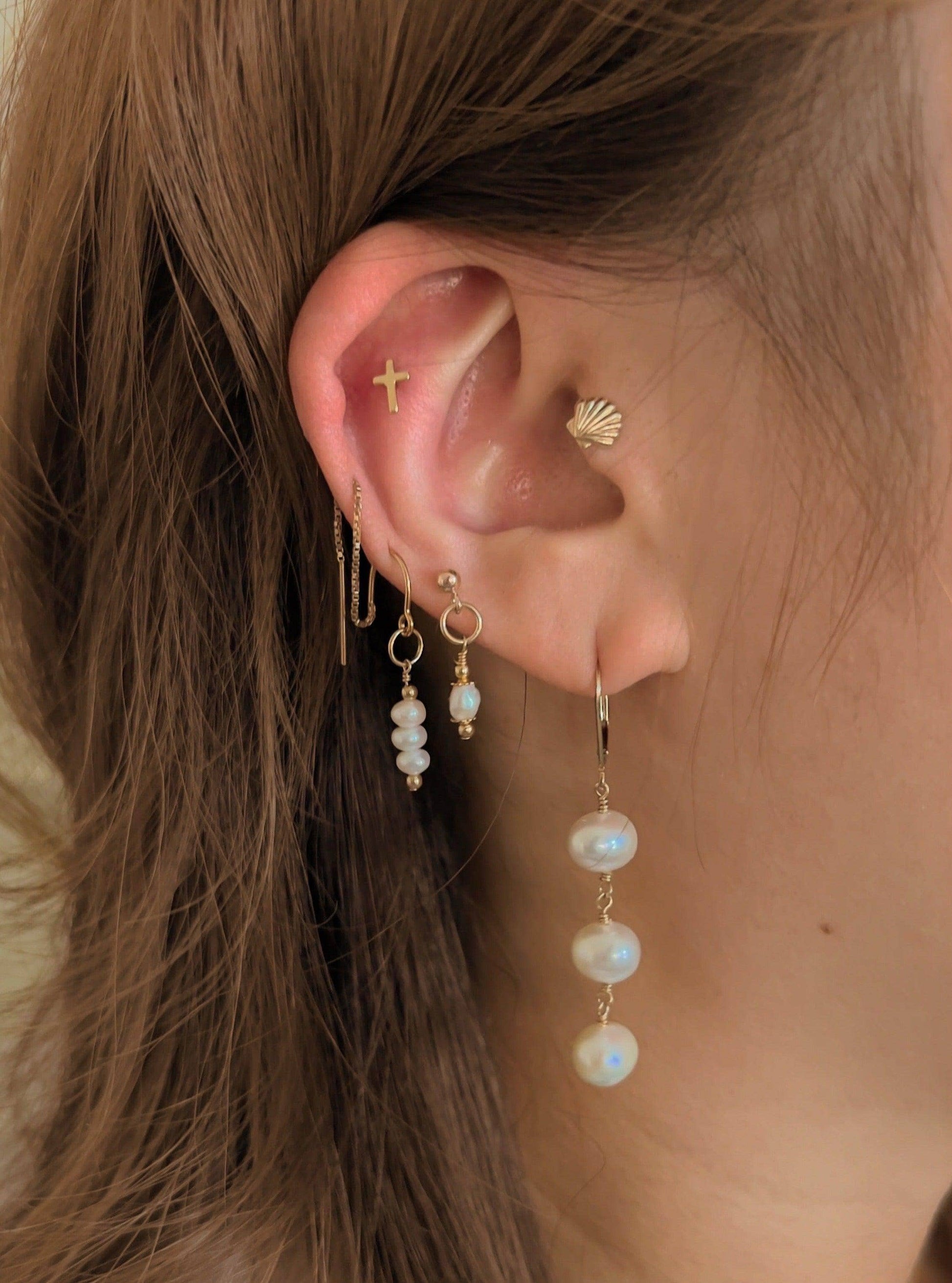 Ariel Clamshell Single Stud