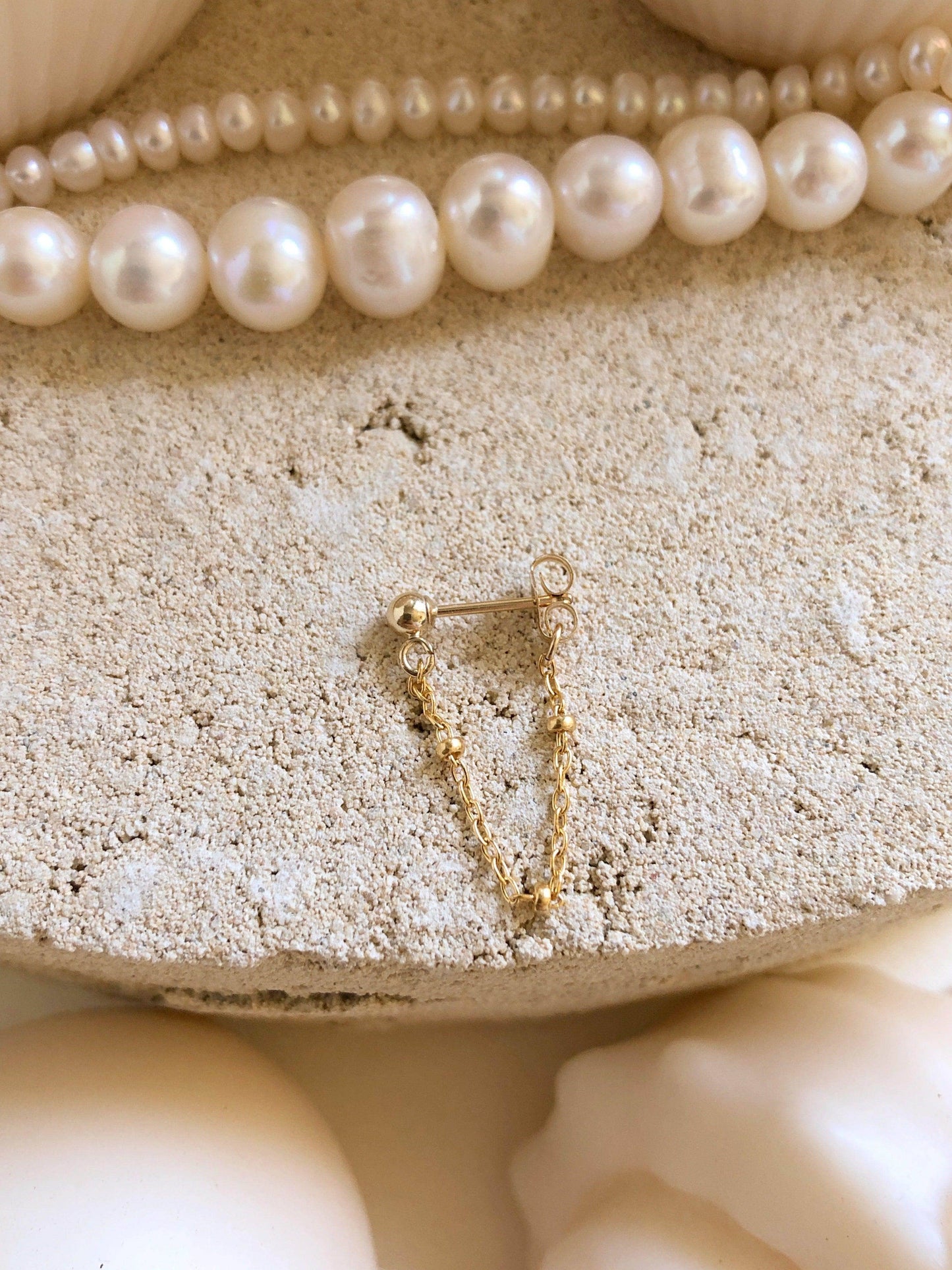 Audrey Chained Single Ball Stud