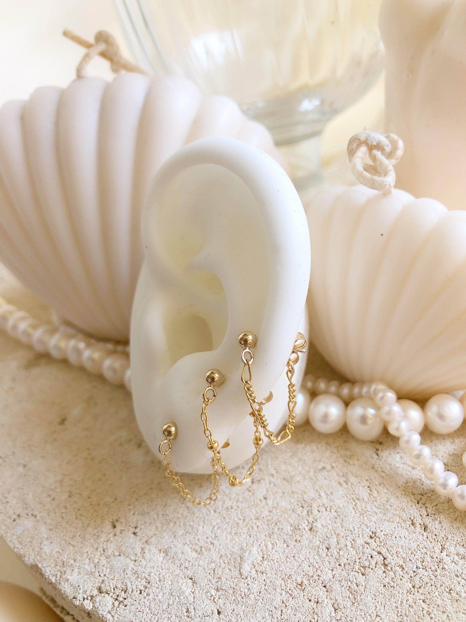 Chained Single Ball Stud