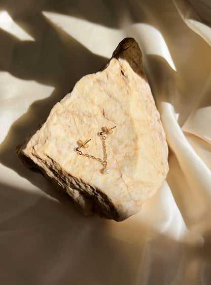 Aurora Double Pearl studs