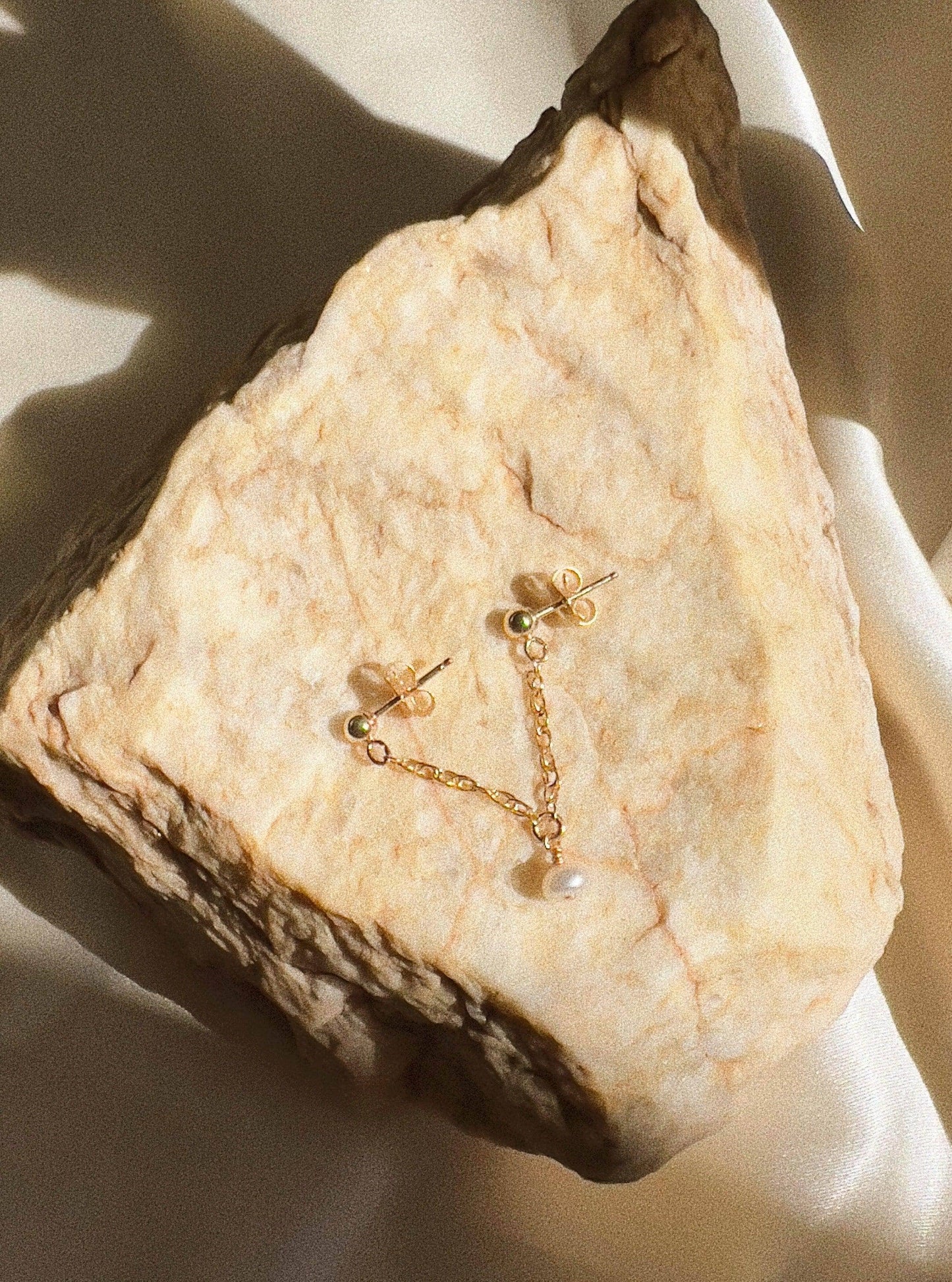 Aurora Double Pearl studs