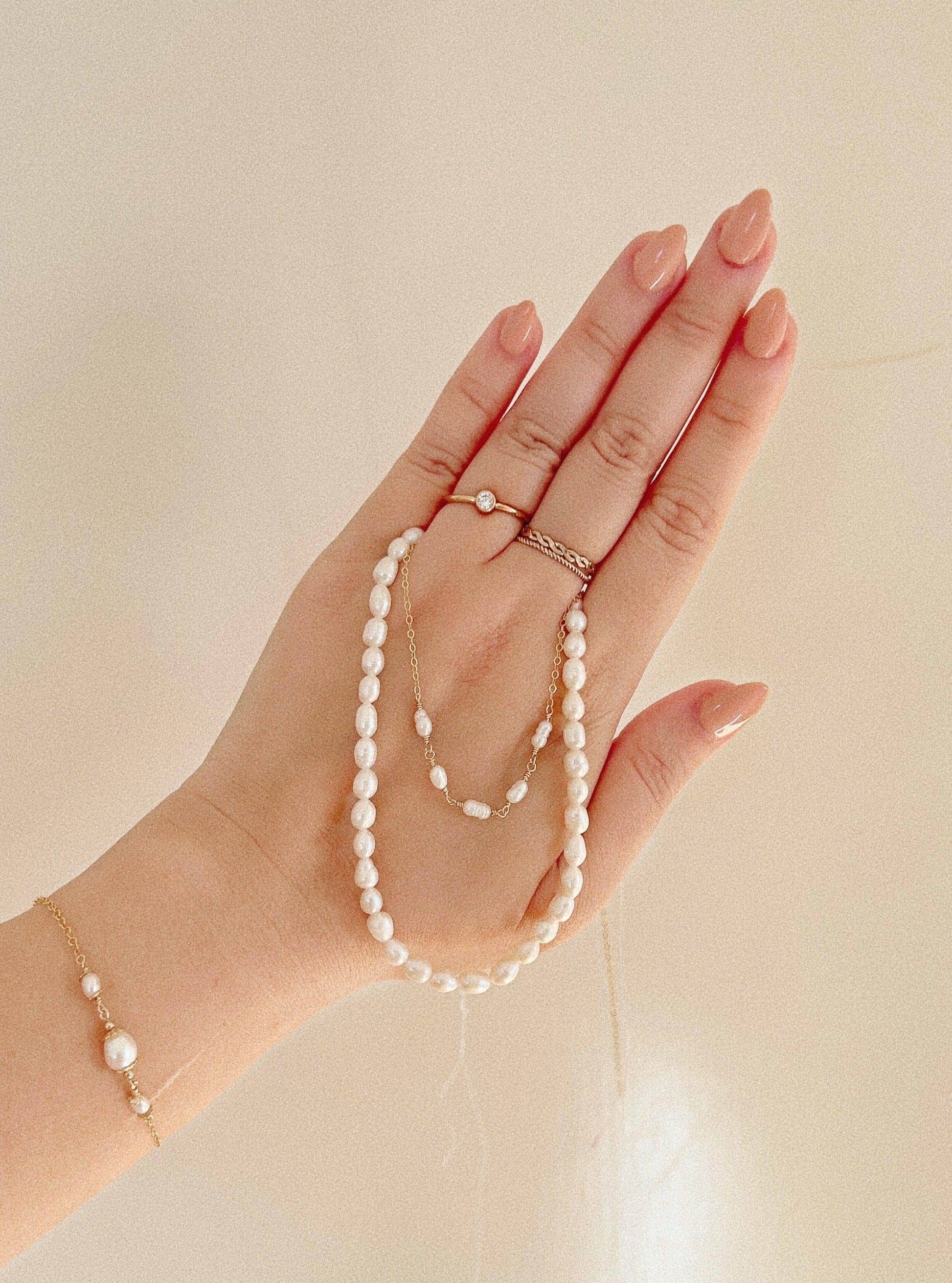 Coralia Pearl Necklace
