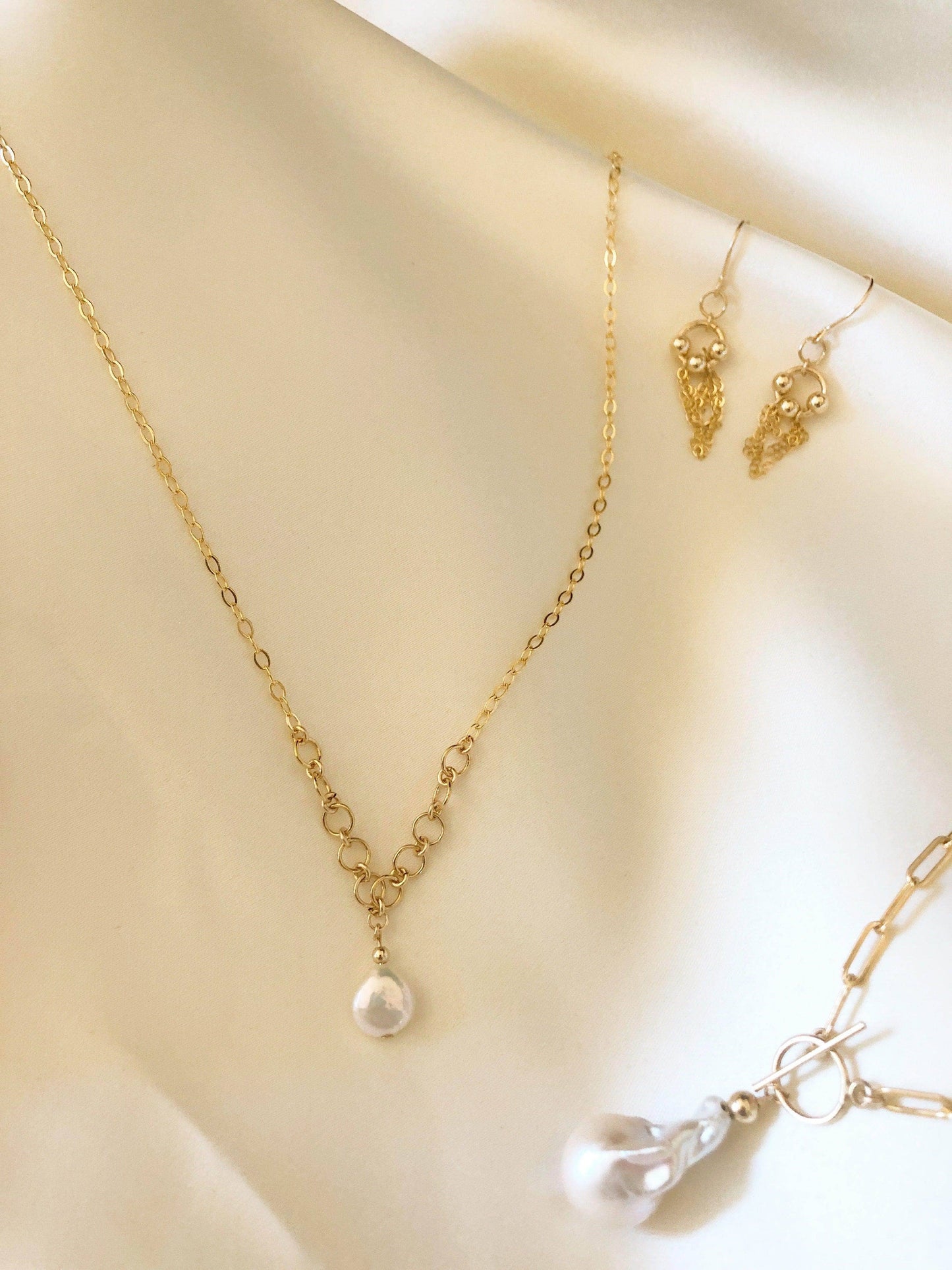 Lillian Pearl Necklace
