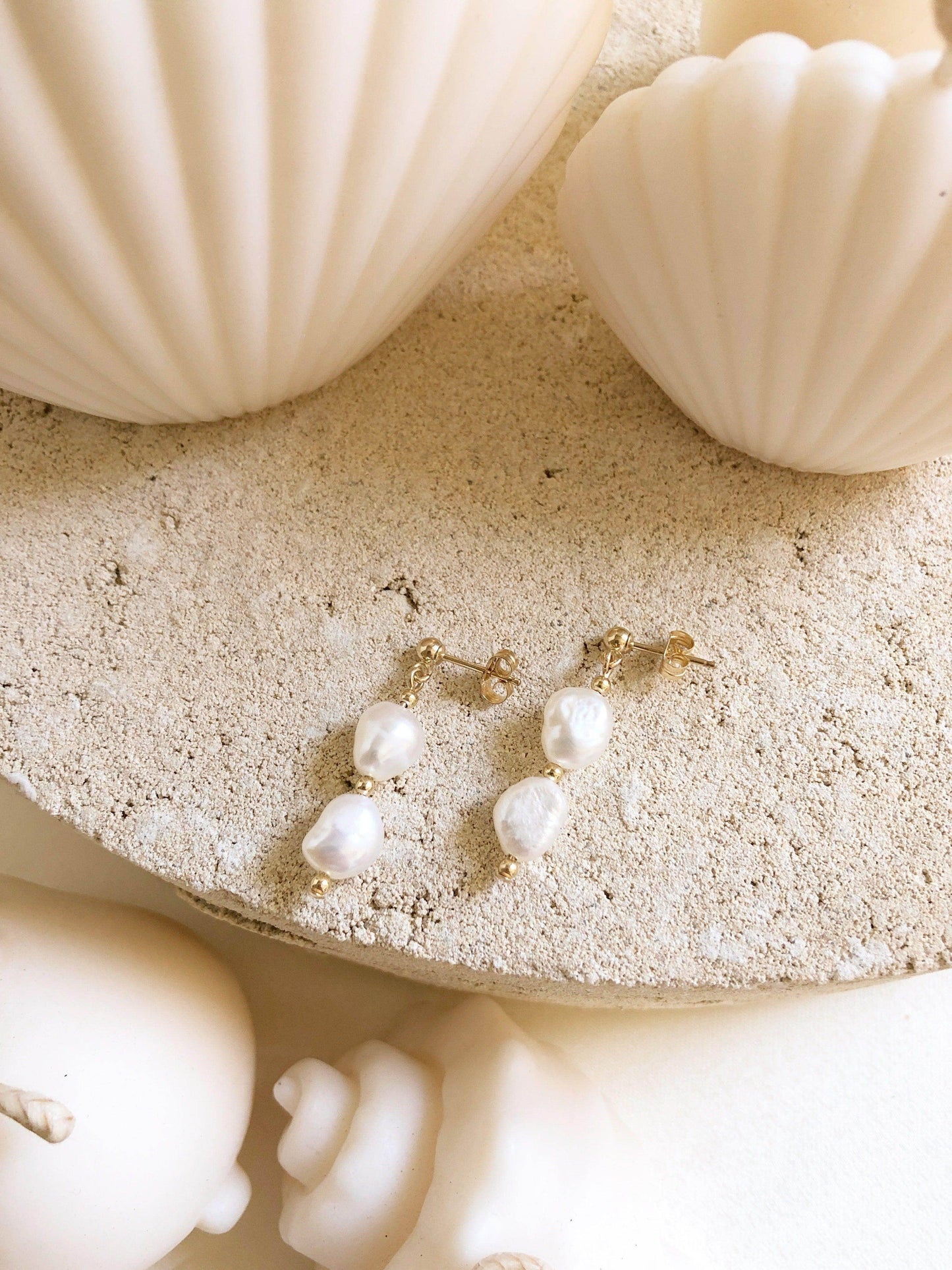 Floria Pearl Earring