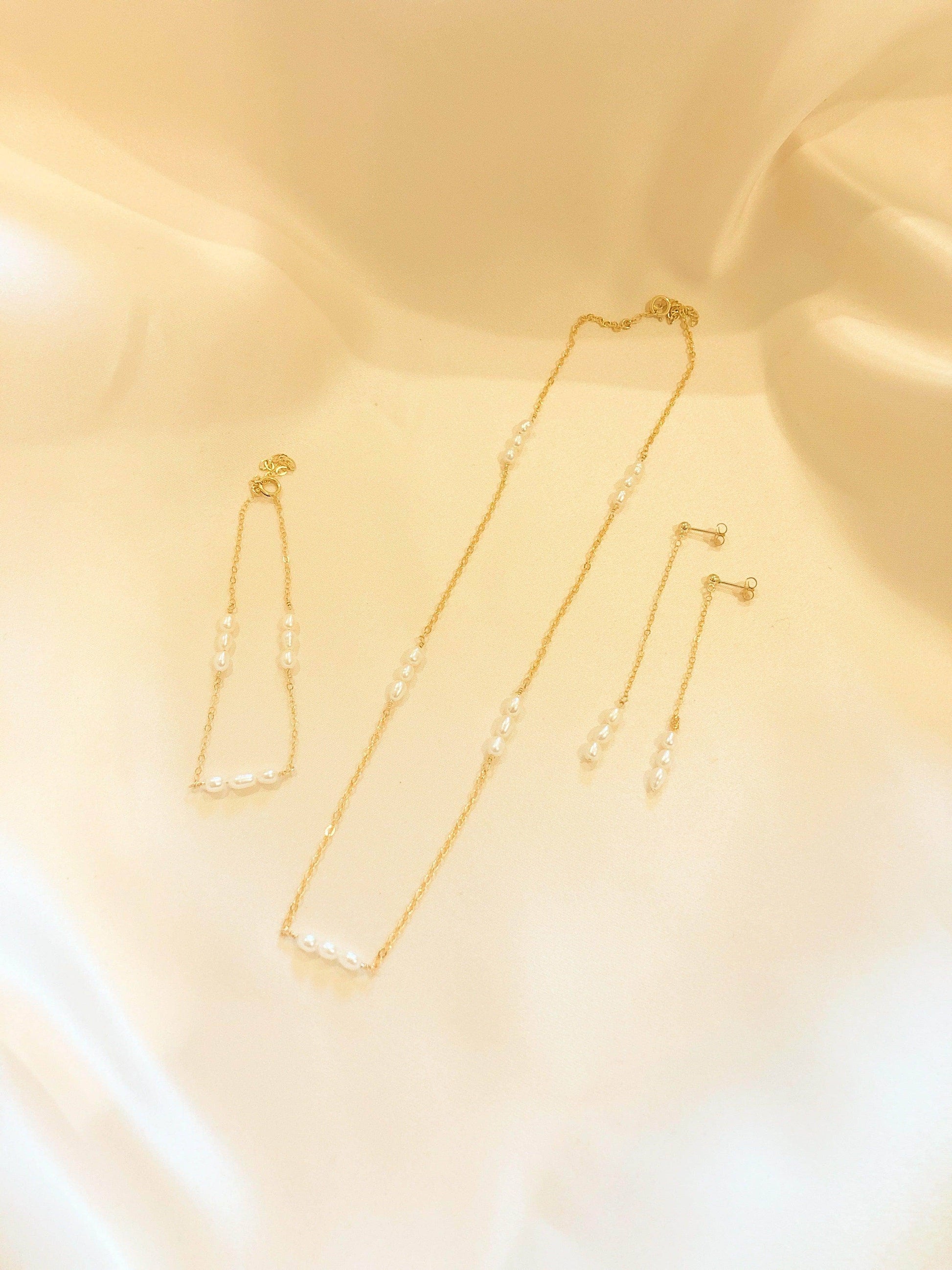 Rachel Pearl Bracelet