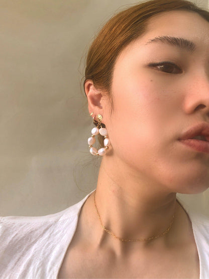 Cecile Pearl Earring