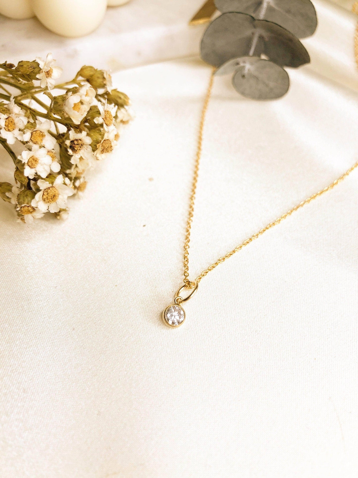 Bezel Dia Necklace