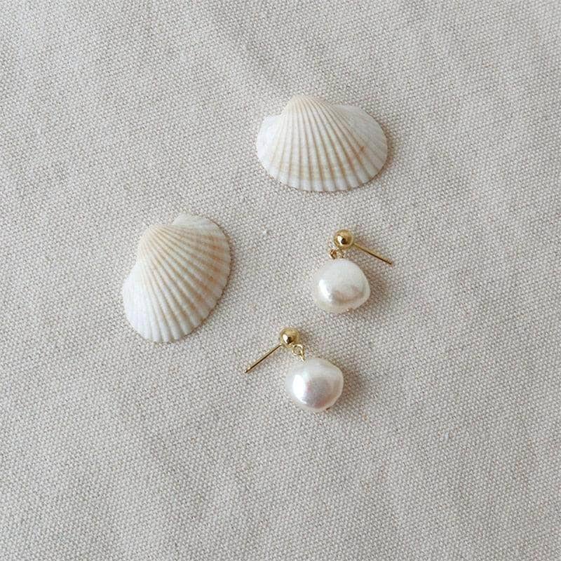 Titany Freshwater Pearl Earring